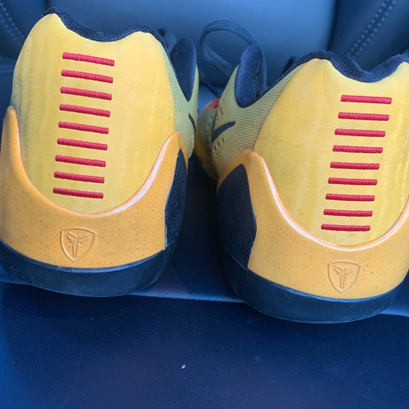 Nike Kobe 9 EM Low “Bruce Lee” - Picture 4 of 8